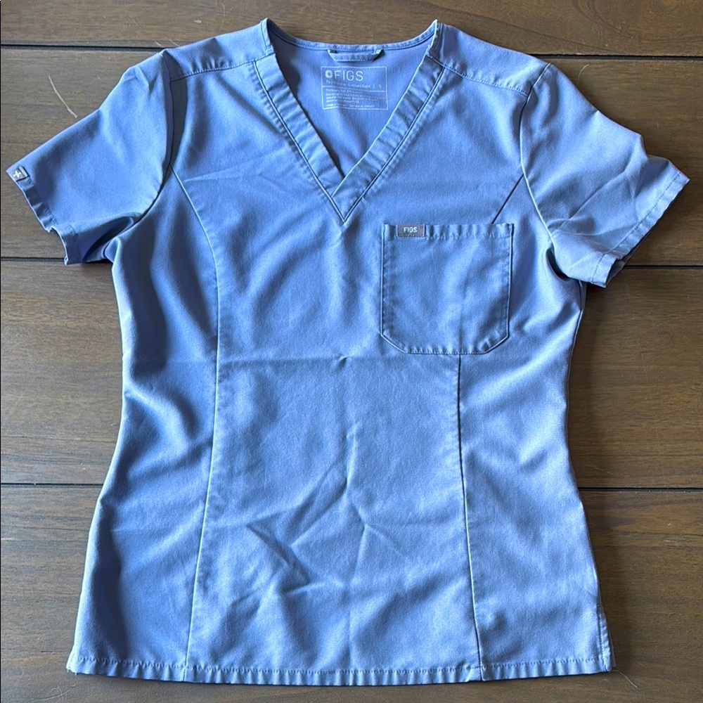 FIGS Slim Catarina One Pocket Scrub Top